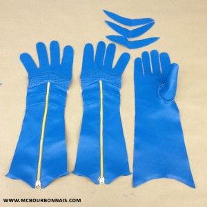 MC_Bourbonnais_Power_Girl_Cosplay_Gloves_Making_Of_14