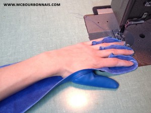 MC_Bourbonnais_Power_Girl_Cosplay_Gloves_Making_Of_18